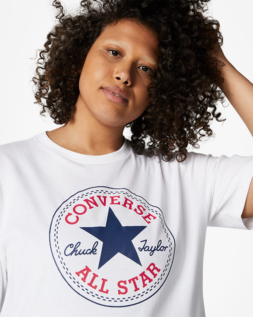 Converse Go-To Chuck Taylor Classic Patch Standard Fit T-Shirts Dame Hvite | 987GHFKMN